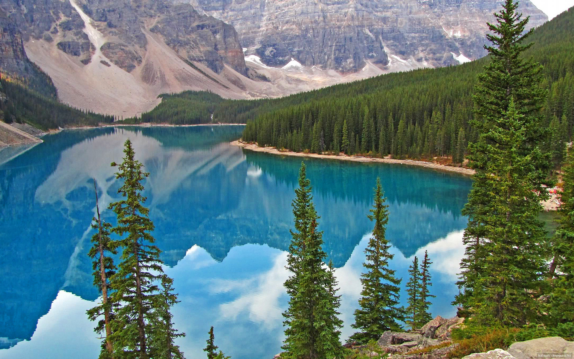 澳大利亚袋鼠队：通过高质量球员配合制胜，澳大利亚袋鼠强壮