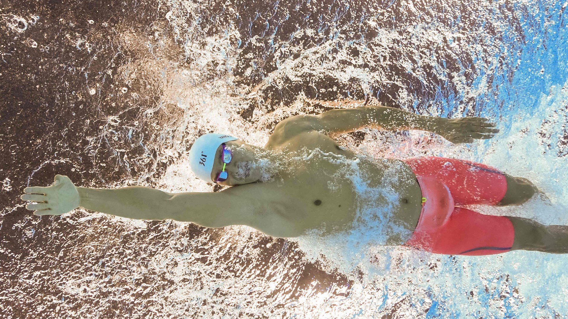 南非羚羊队：出色的回传技术助力反击，每次进攻都显得迅猛，南非剑羚羊